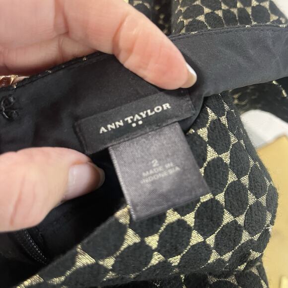 Ann Taylor Black Gold Polka Dot Pencil Skirt Size 2 Straight Knee Career Cocktai - Picture 9 of 9